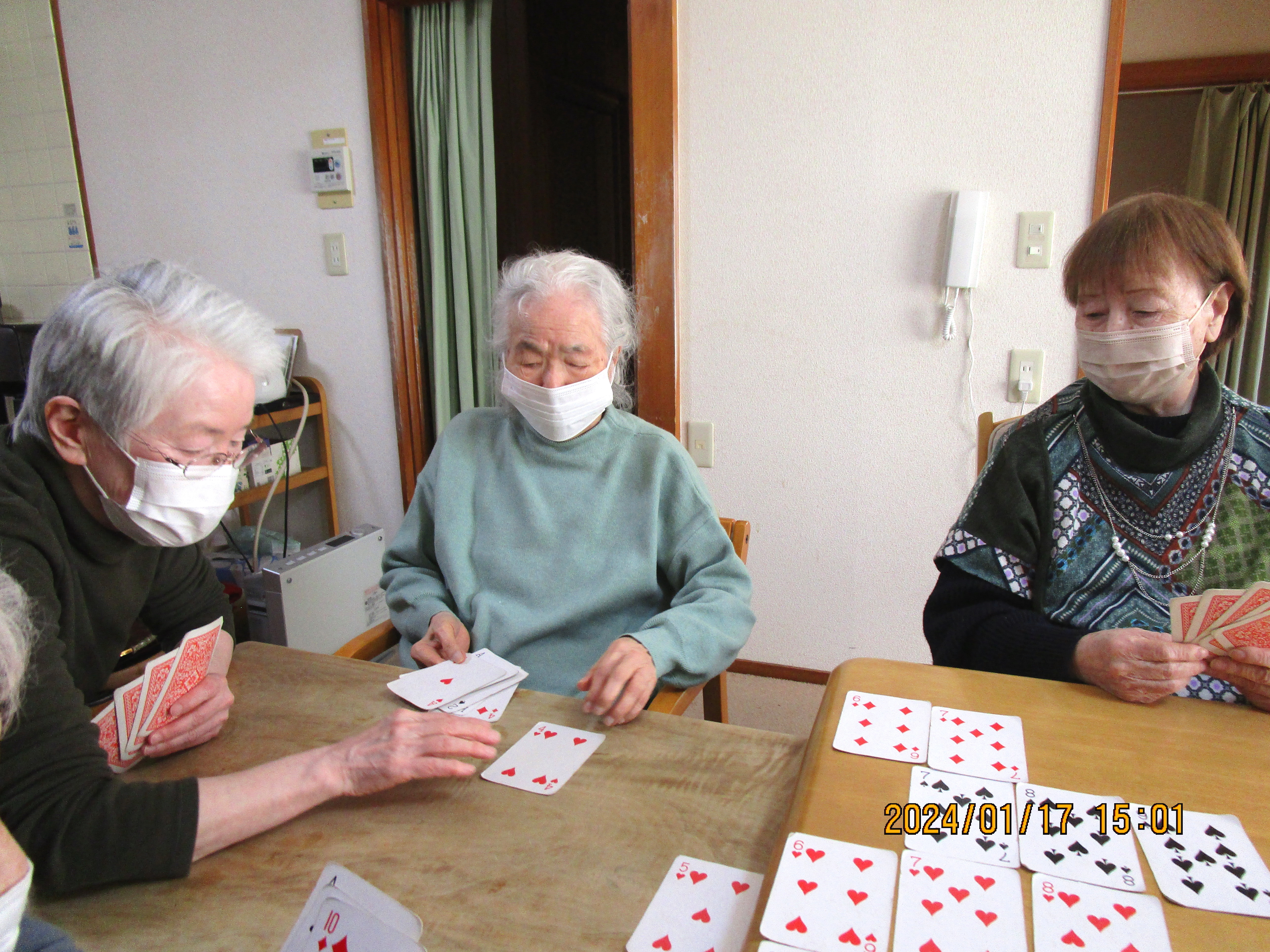 兵庫県西宮市柳本町のデイサービスこんぺい灯。個性を尊重し、ご利用者が自身でやりたいことや好きなことを楽しみながら行える地域密着型通所介護施設(小規模デイサービス)です。求人募集も行っています。